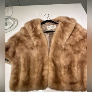 Vintage Furs Pastel Blonde Brown
Mink Fur Cape Shawl Stole
